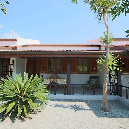 Modern In With Terrace Nyaraló